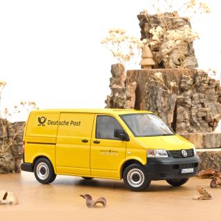 VW T5 Bus Transporter 2003 gelb Post  Norev Metallmodell 1:18 (3 Türen und Kofferraum zu öffnen!)