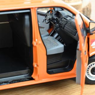 VW T5 Bus Transporter 2003 orange Communal Vehicle  Norev Metallmodell 1:18 (3 Türen und Kofferraum zu öffnen!)