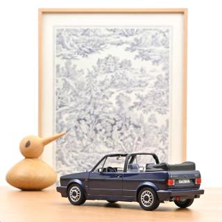VW Golf Cabriolet Quartett 1992 Inca Blue  Norev 1:18 Metallmodell (Türen/Hauben nicht zu öffnen!)
