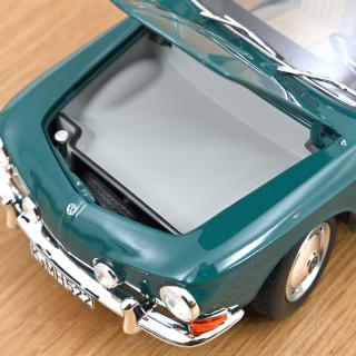 VW Volkswagen Karmann Ghia 1500 1963 Smaragd Green  Norev Metallmodell 1:18 (Türen, Motorhaube, Kofferraum zu öffnen!)