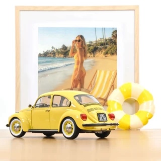 VW 1303 1973 Pastell Gelb Norev 1:18 Metallmodell (Türen/Hauben nicht zu öffnen!)