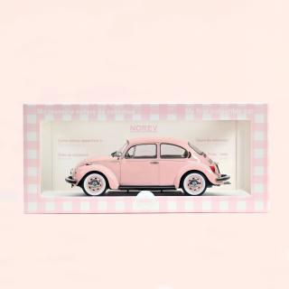 VW 1303 1973 Pastel Pink  Norev 1:18 Metallmodell (Türen/Hauben nicht zu öffnen!)