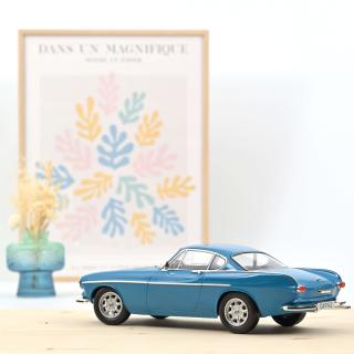 Volvo 1800 S 1969 - Medium Blue  Norev 1:18 Metallmodell (Türen/Hauben nicht zu öffnen!)