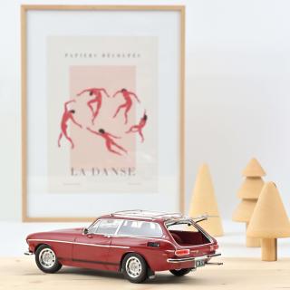 Volvo 1800 ES (US version) 1972 - Red with lower side stripes Norev 1:18 Metallmodell