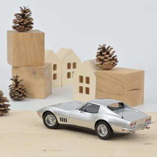 Chevrolet Corvette Coupe 1969 - Silver Norev 1:18 Metallmodell (Türen/Hauben nicht zu öffnen!)