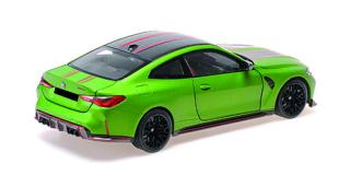 BMW M4 CSL - 2022 - MATT GREEN METALLIC Minichamps 1:18 Metallmodell mit zu öffnenden Türen und Haube(n)