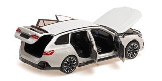 BMW i5 M60 TOURING - 2024 - WHITE METALLIC Minichamps 1:18 Metallmodell mit zu öffnenden Hauben und Türen!