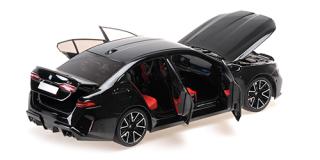 BMW M5 - 2024 - BLACK METALLIC Minichamps 1:18 Metallmodell mit zu öffnenden Hauben und Türen!