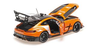 MERCEDES-AMG GT BLACK SERIES - SAFETY CAR FORMULA 1 - SILVERSTONE 2025 Minichamps 1:18 Metallmodell