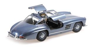 MERCEDES-BENZ 300 SL (W198) - 1955 - LIGHT BLUE METALLIC Minichamps 1:18 Metallmodell (Türen zu öffnen!)