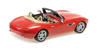 BMW Z8 ROADSTER - 2000 - RED Minichamps 1:18 Metallmodell, Türen, Motorhaube... nicht zu öffnen