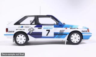 Mazda 323 4WD Turbo, Rally Schweden, 1989, #7, I.Carlsson/P.Carlsson MCG 1:18 Metallmodell, Türen und Hauben nicht zu öffnen