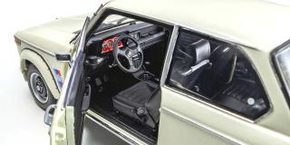 BMW 2002 Turbo weiß Kyosho 1:18 Metallmodell