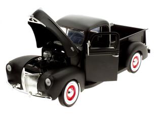 Ford Pick-Up mattschwarz MotorMax 1:18