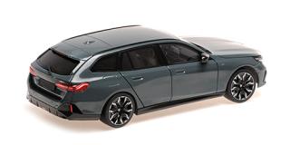 BMW i5 M60 TOURING - 2024 - GREEN METALLIC Minichamps 1:18 Metallmodell mit zu öffnenden Hauben und Türen!