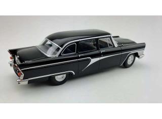 Gaz 13 Seagull, black 1959  Triple9 1:18 (Türen, Motorhaube... nicht zu öffnen!)