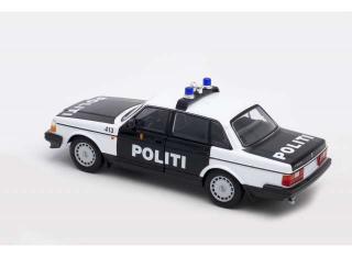 Volvo 240 GL 1986  *Norway Police*, black/white Welly 1:24