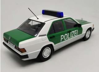 Mercedes 190 W201 1993 Polizei, white/green Triple9 1:18 (Türen, Motorhaube... nicht zu öffnen!)