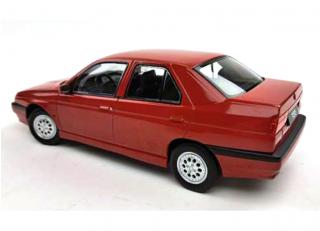 Alfa Romeo 155, proteo red metallic with light grey interior Triple9 1:18 (Türen, Motorhaube... nicht zu öffnen!)