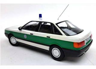 Audi 80 B3 1989 *Polizei*, white/green   Triple9 1:18 (Türen, Motorhaube... nicht zu öffnen!)