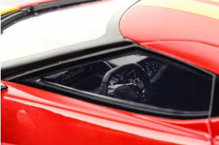 FORD GT HERITAGE EDITION ALAN MANN RED 2022 GT Spirit 1:18 Resinemodell (Türen, Motorhaube... nicht zu öffnen!)