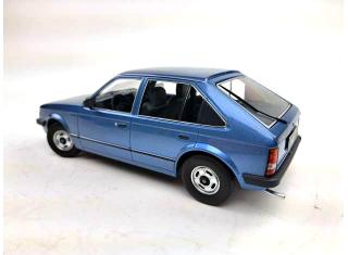 Opel Kadett 1984 D 5-door, blue metallic with blue-grey interior Triple9 1:18 (Türen, Motorhaube... nicht zu öffnen!)