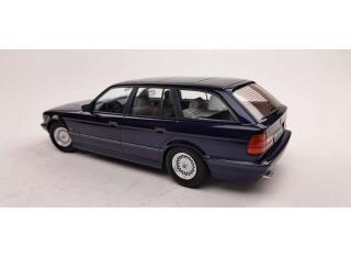 BMW 5-series Touring E34, 1996  violet metallic Triple 9 1:18 (Türen, Motorhaube... nicht zu öffnen!)