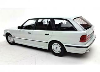 BMW 5-series Touring E34 1996 , alpine white Triple 9 1:18 (Türen, Motorhaube... nicht zu öffnen!)