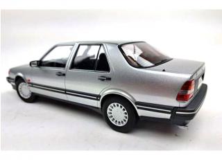Saab 9000 CD Turbo, 1990 silver metallic Triple9 1:18 (Türen, Motorhaube... nicht zu öffnen!)