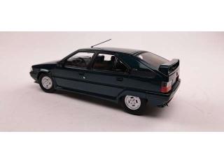 Citroen BX GTi,1990 green metallic with black interior Triple9 1:18 (Türen, Motorhaube... nicht zu öffnen!)