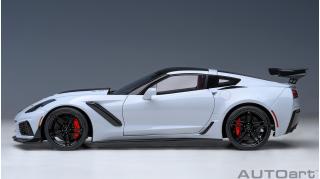 Chevrolet Corvette ZR1 2019 (ceramic matrix grey metallic) (composite model/full openings) AUTOart 1:18 Composite