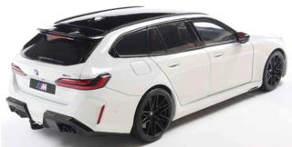 BMW M5 (G99) TOURING alpinweiß S1814802 Solido 1:18 Metallmodell