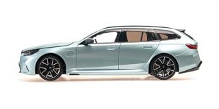 BMW M5 TOURING - 2024 - GREEN METALLIC Minichamps 1:18 Metallmodell mit zu öffnenden Hauben und Türen!