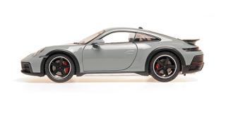 PORSCHE 911 DAKAR - 2022 - GREEN METALLIC Minichamps 1:18 Metallmodell mit zu öffnenden Türen und Haube(n)