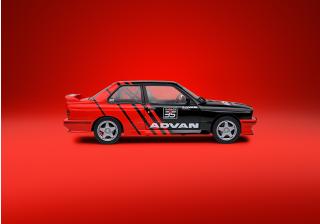 BMW E30 M3 ADVAN DRIFT Team, 1990, schwarz, S1801521 Solido 1:18 Metallmodell