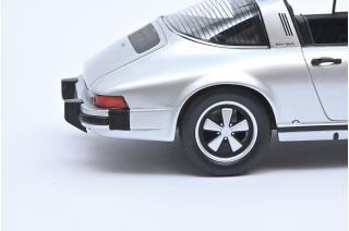 Porsche 911 Targa (1977), silber LIMITED EDITION 500 Schuco ProR.18 Resinemodell 1:18 (Türen, Motorhaube... nicht zu öffnen!)