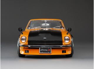Datsun Fairlady Z (S30), orange with carbon bonnet SunStar Metallmodell 1:18