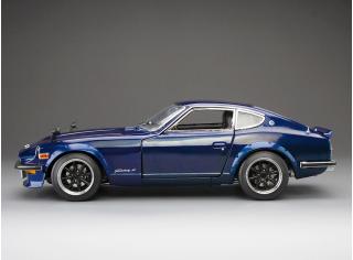 Datsun Fairlady Z (S30), midnight blue SunStar Metallmodell 1:18