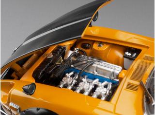 Datsun Fairlady Z (S30), orange with carbon bonnet SunStar Metallmodell 1:18
