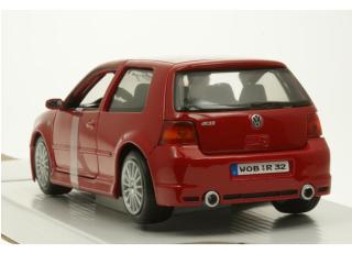 VW Golf R32 rot Maisto 1:24