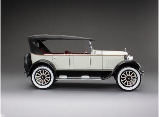 Buick Model 1925 25, light grey SunStar Metallmodell 1:18