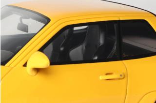 PORSCHE 968 TURBO S YELLOW 1993 GT Spirit 1:18 Resinemodell (Türen, Motorhaube... nicht zu öffnen!)
