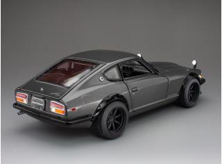 Datsun 240Z 1971  dark gray SunStar Metallmodell 1:18