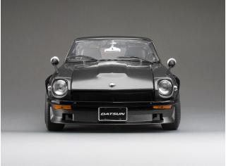 Datsun 240Z 1971  dark gray SunStar Metallmodell 1:18
