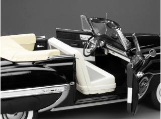 Chevrolet Bel Air Open Convertible 1953  black SunStar Metallmodell 1:18