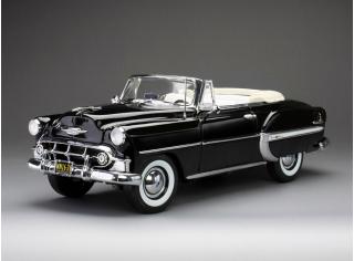 Chevrolet Bel Air Open Convertible 1953  black SunStar Metallmodell 1:18
