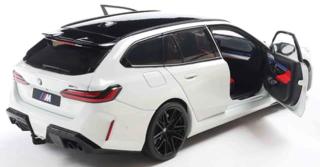 BMW M5 (G99) TOURING alpinweiß S1814802 Solido 1:18 Metallmodell