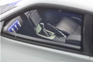 Nissan Skyline R34 GT-R 2001 \"Fast & Furious\" (Silver/Blue Stripes) Kyosho 1:12 Metallmodell