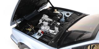 BMW 535i (E34) - 1988 - LIGHT BLUE METALLIC Minichamps 1:18 Metallmodell (Türen, Motorhaube, Kofferraum zu öffnen!)
