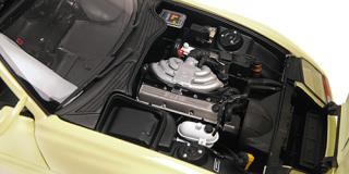 BMW Z1 - 1988 - YELLOW Minichamps 1:18 Metallmodell mit zu öffnenden Hauben und Türen!